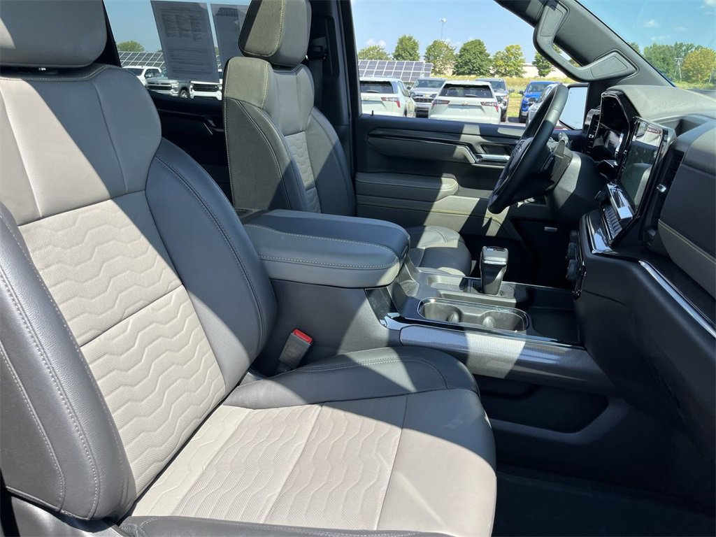 Certified 2023 Chevrolet Silverado 1500 ZR2 w/ Technology Package image 29