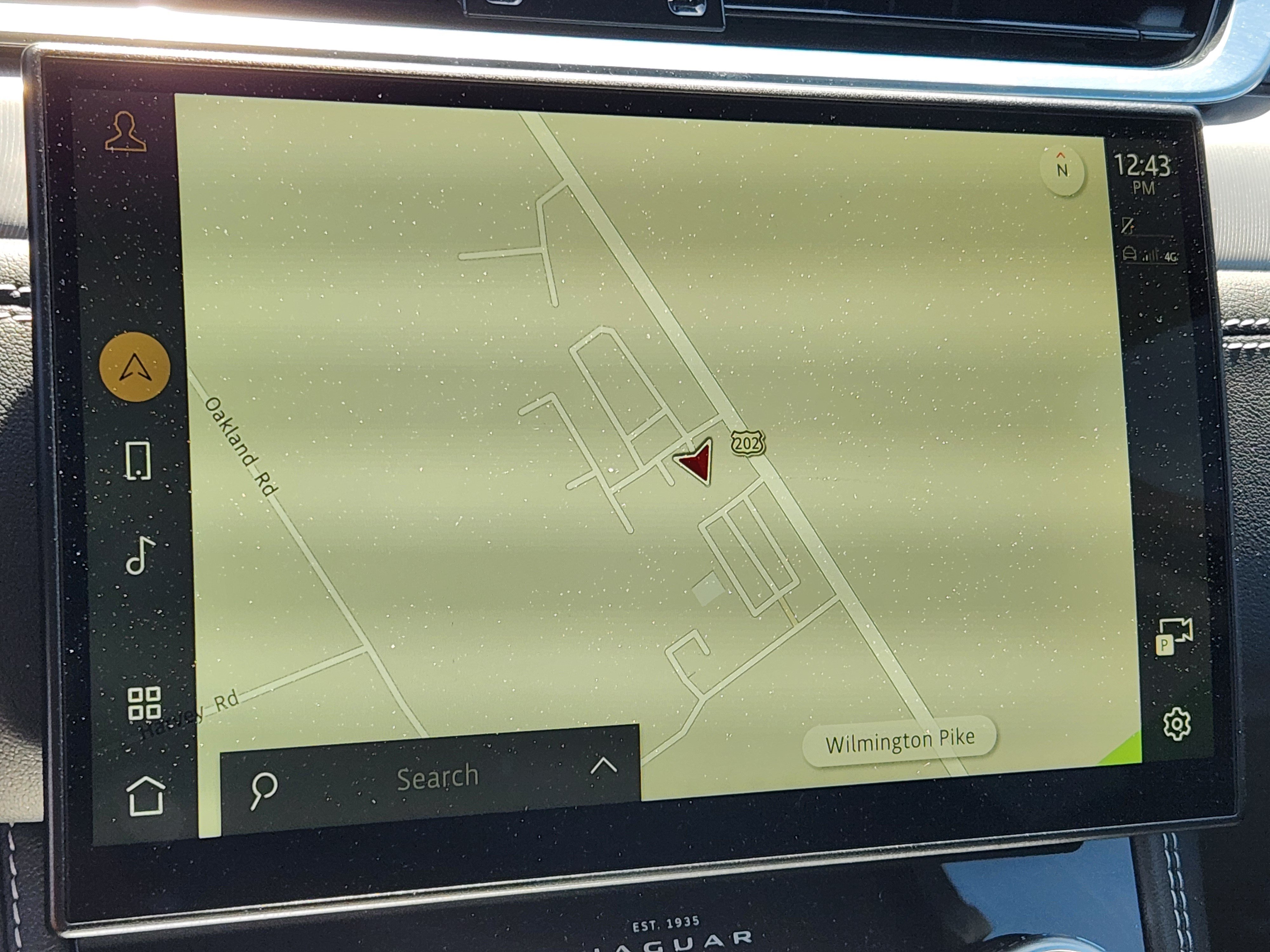 Certified 2024 Jaguar F-PACE R-Dynamic S AWD/4WD image 22