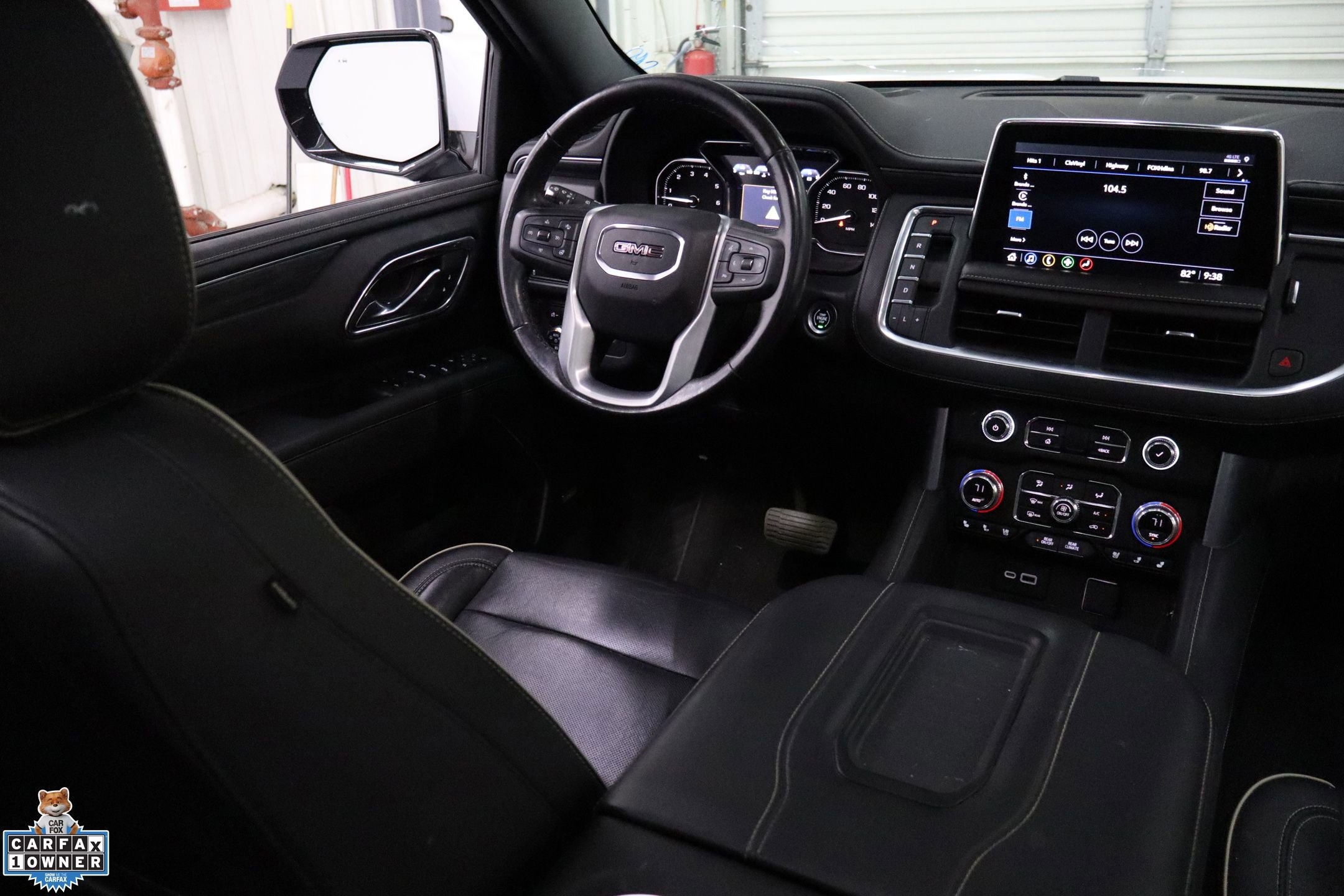 Used 2021 GMC Yukon SLT w/ SLT Premium Package image 29