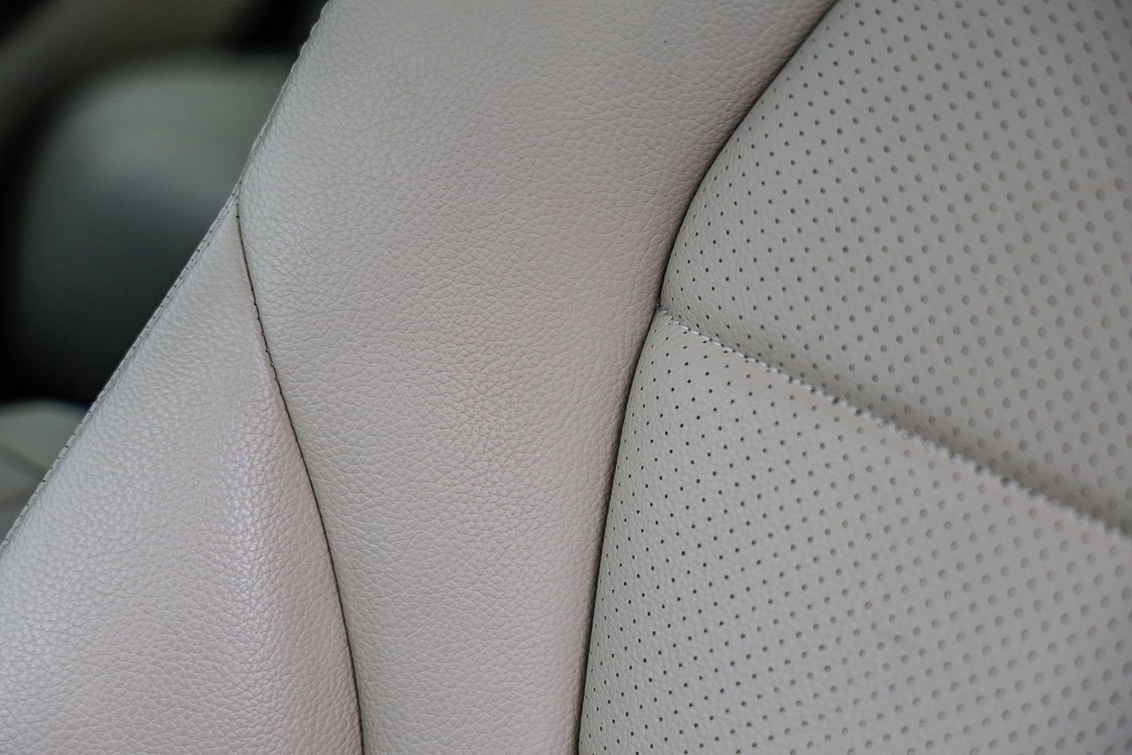 Used 2016 Mercedes-Benz C 300 Sedan image 25