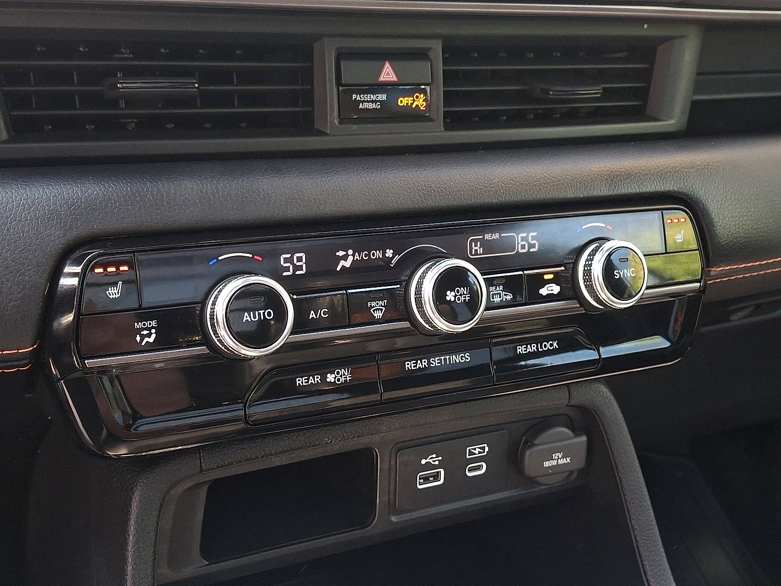 Used 2023 Honda Pilot TrailSport image 19