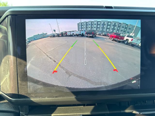 Used 2025 Jeep Wrangler Unlimited Sahara AWD/4WD image 19