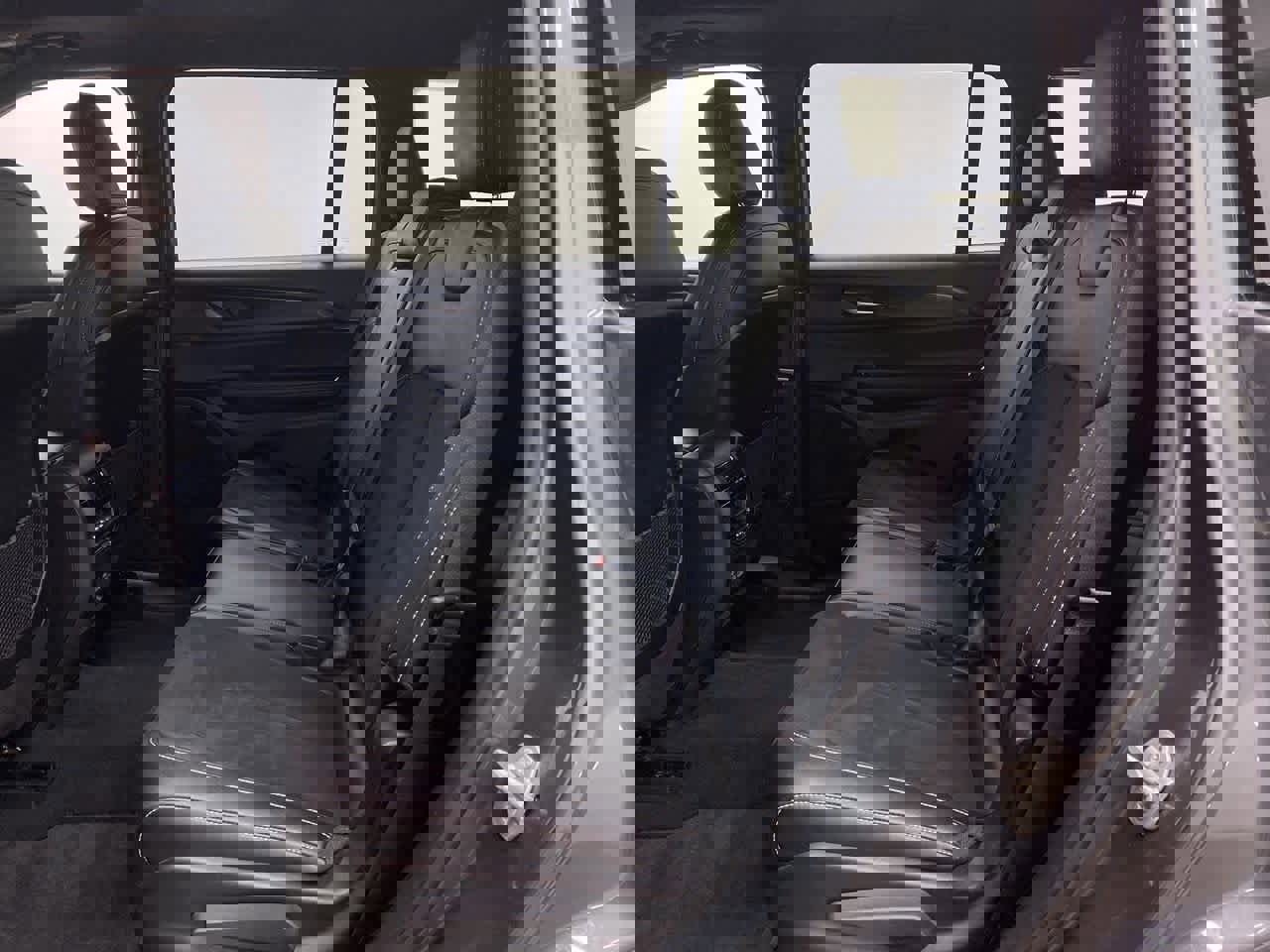 Used 2023 Jeep Grand Cherokee L Laredo image 16