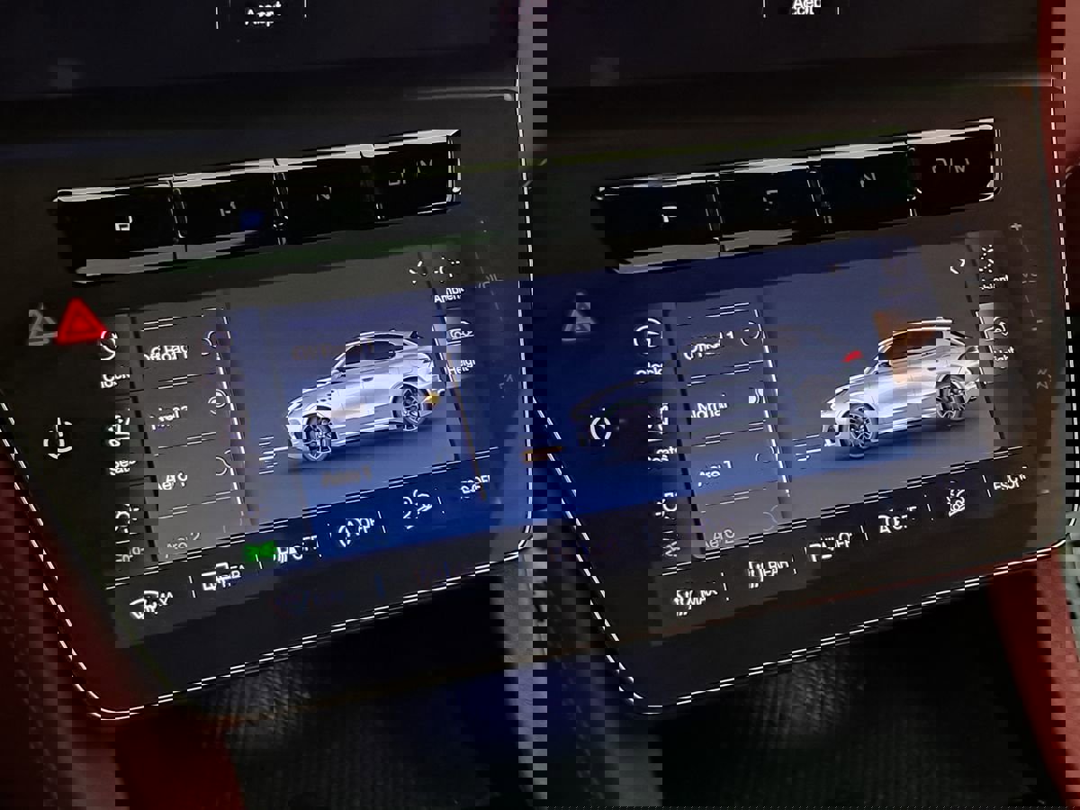 Used 2023 Maserati Grecale Modena image 41