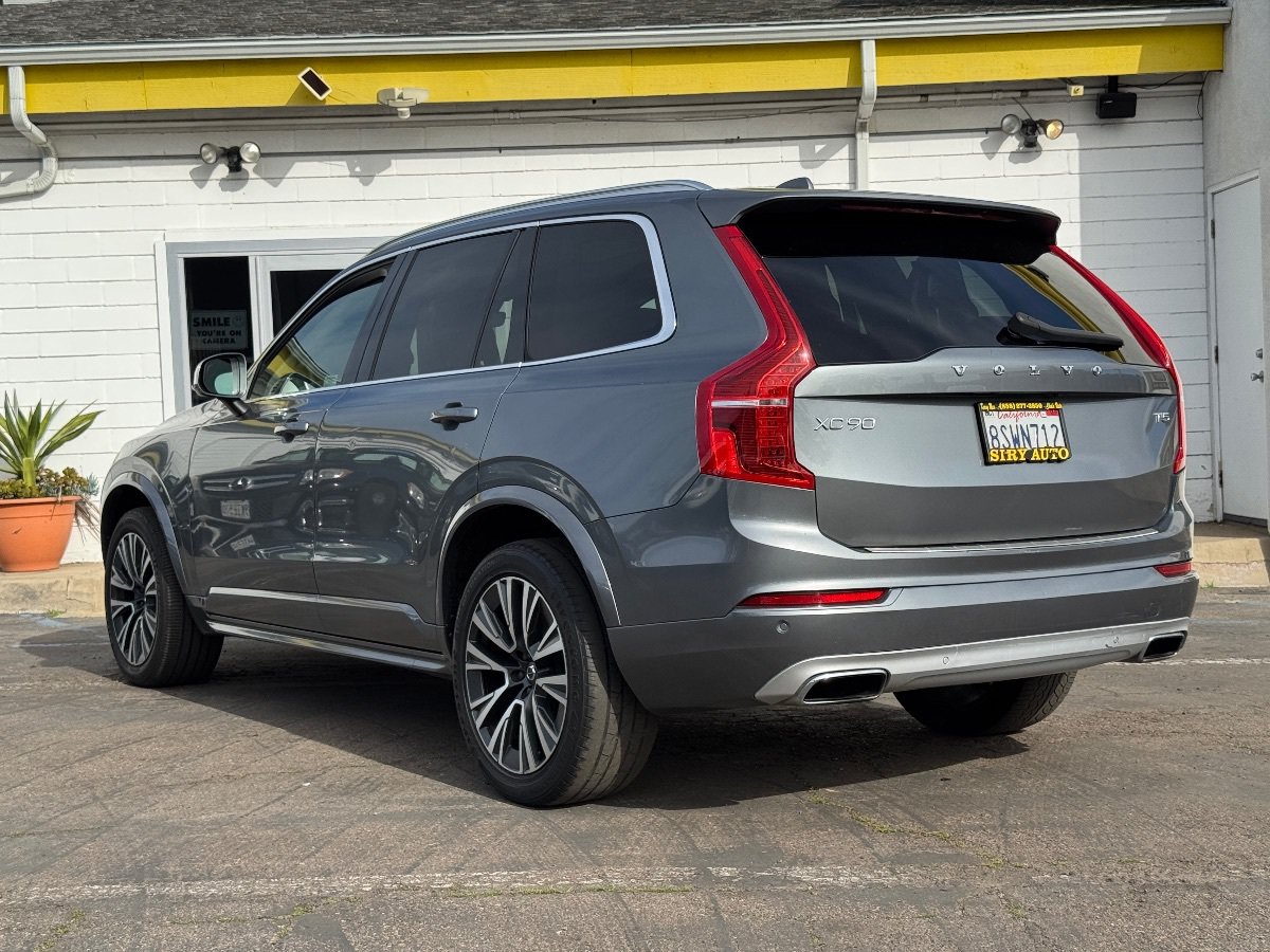 Used 2020 Volvo XC90 T5 Momentum w/ Protection Package Premier FWD image 9