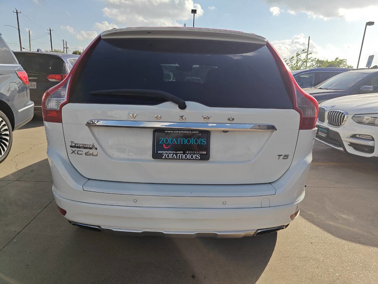Used 2015 Volvo XC60 T5 Premier w/ Proximity Package FWD image 7