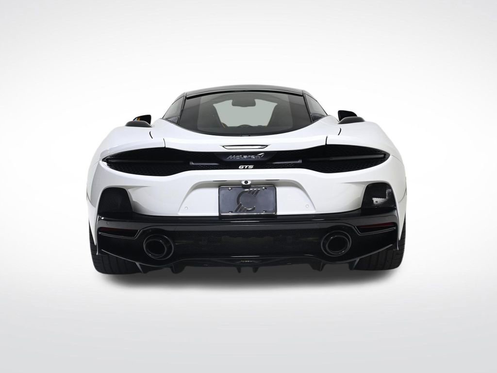 New 2026 McLaren GTS RWD image 4