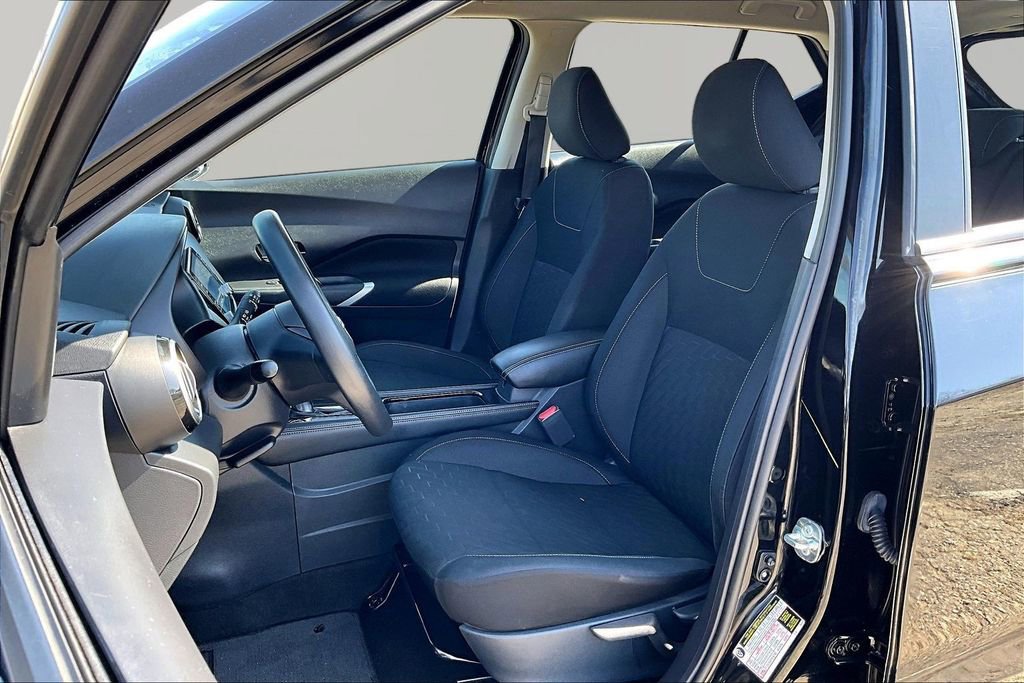 Used 2023 Nissan Kicks SV image 25