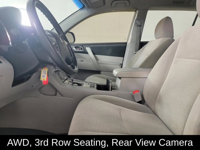 Used 2013 Toyota Highlander Plus AWD/4WD image 13
