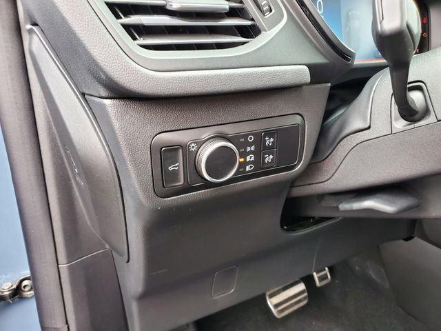Used 2024 Ford Escape ST-Line w/ Tech Pack #1 FWD image 12