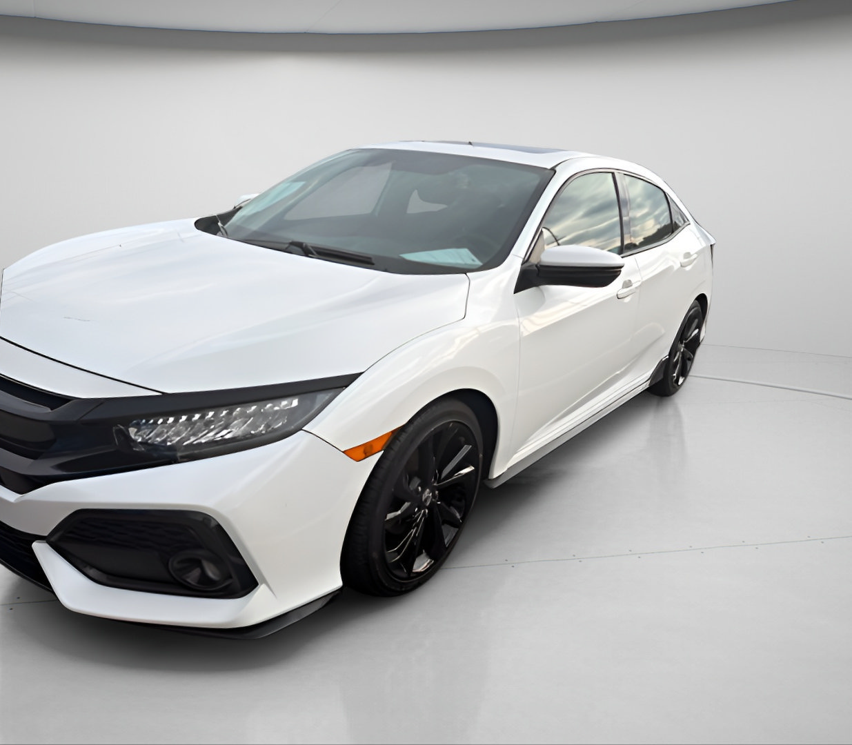 Used 2019 Honda Civic Sport Touring image 2