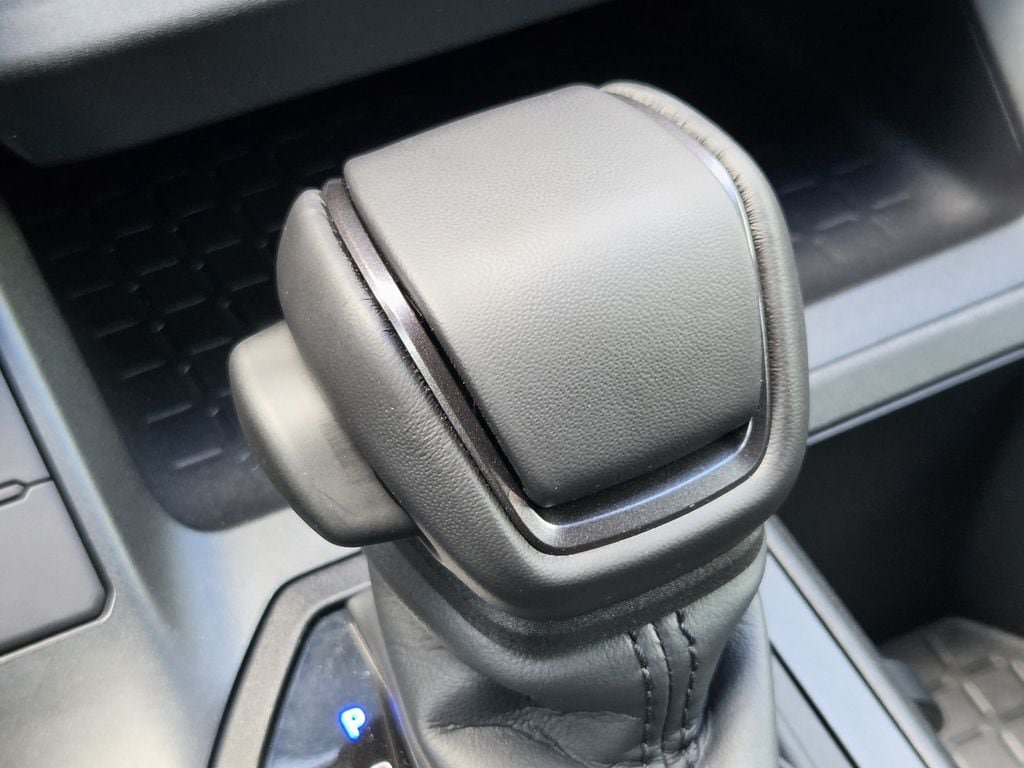 Used 2026 Toyota RAV4 SE AWD/4WD image 21