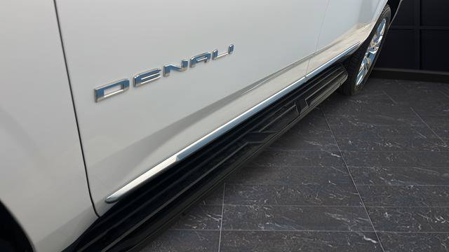 Used 2024 GMC Yukon XL Denali AWD/4WD image 43