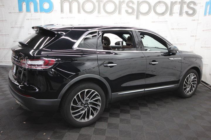 Used 2019 Lincoln Nautilus Reserve AWD/4WD image 9