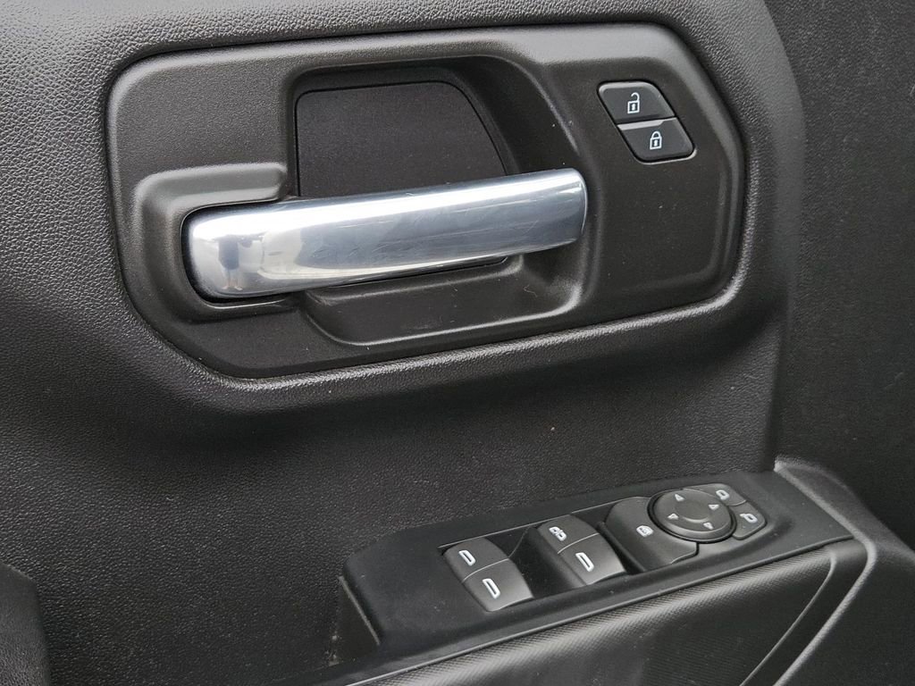 Used 2022 Chevrolet Silverado 1500 Custom image 23
