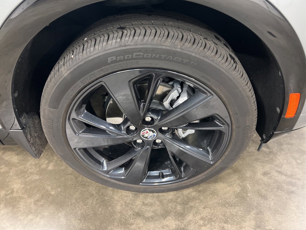 Certified 2023 Buick Envision Essence w/ Sport Touring Package image 19