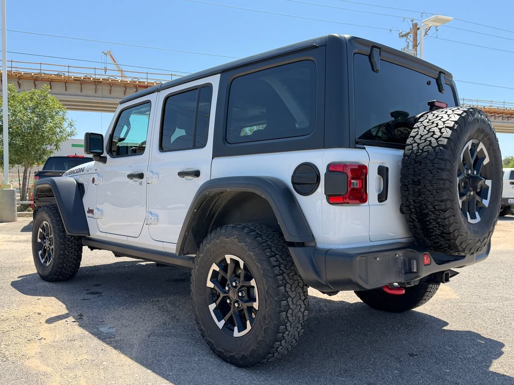 Used 2025 Jeep Wrangler Unlimited Rubicon AWD/4WD image 5