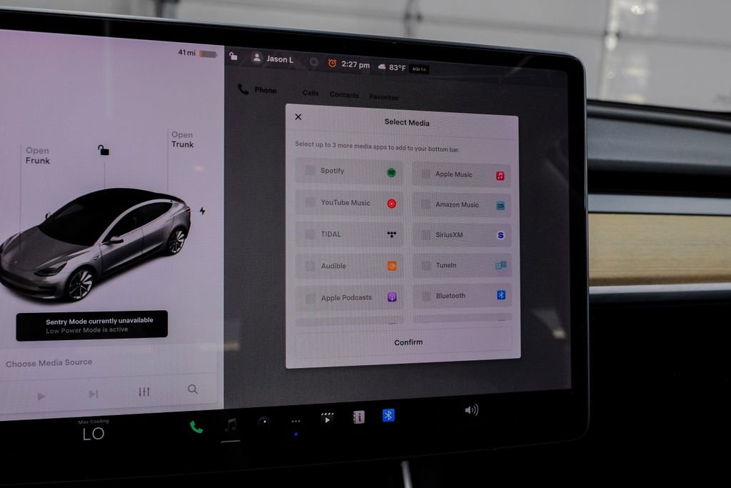 Used 2018 Tesla Model 3 Mid Range image 32
