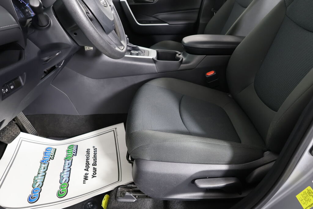 Used 2023 Toyota RAV4 LE image 13