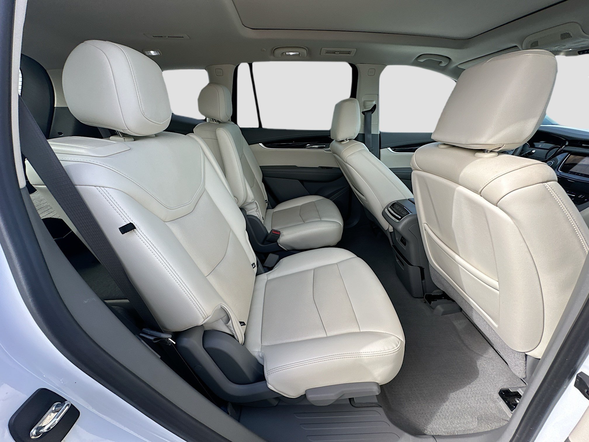 Used 2023 Cadillac XT6 Premium Luxury FWD image 27
