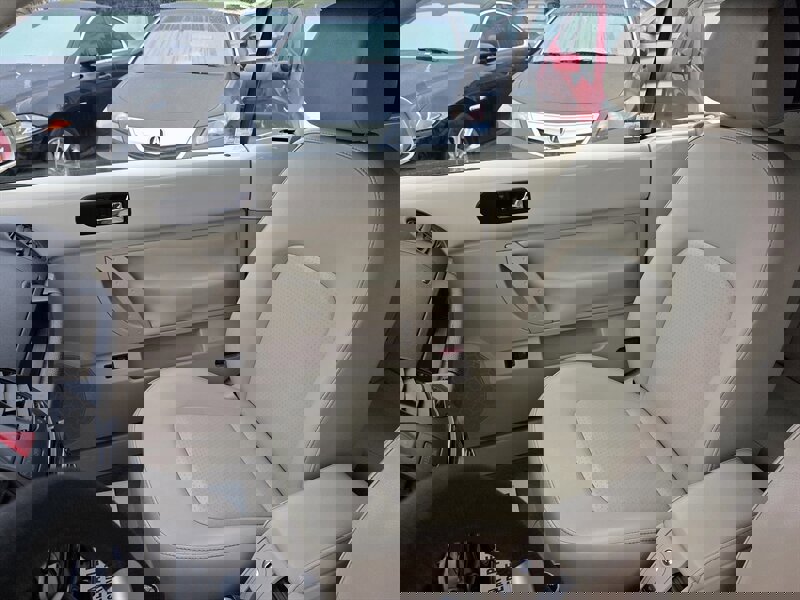 Used 2004 Volkswagen Beetle GLS image 8