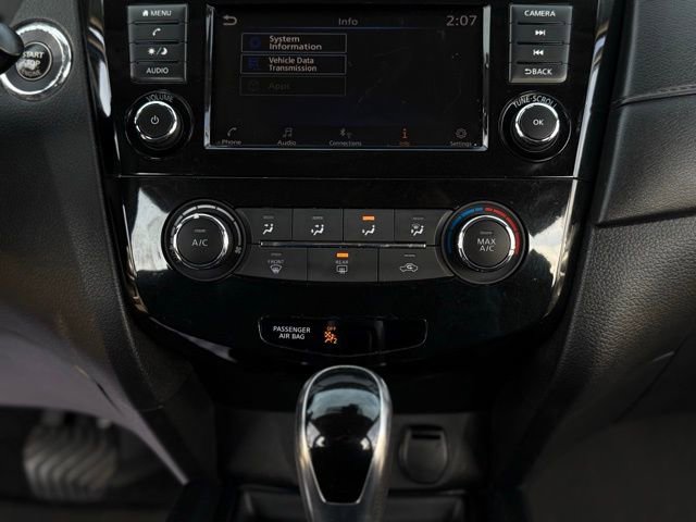 Used 2019 Nissan Rogue S image 27