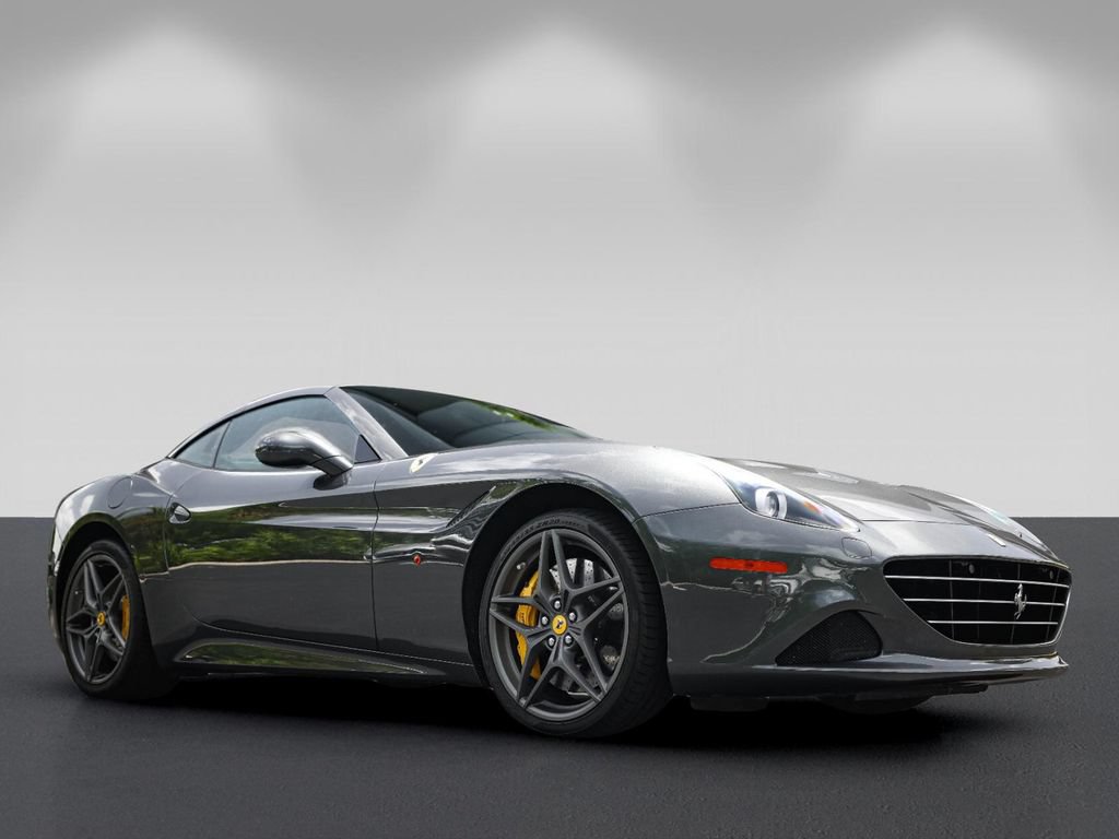 Certified 2016 Ferrari California T RWD image 9