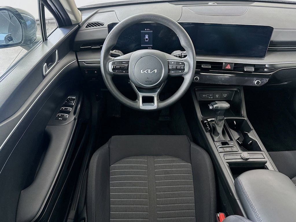 Certified 2025 Kia K5 LXS FWD image 4