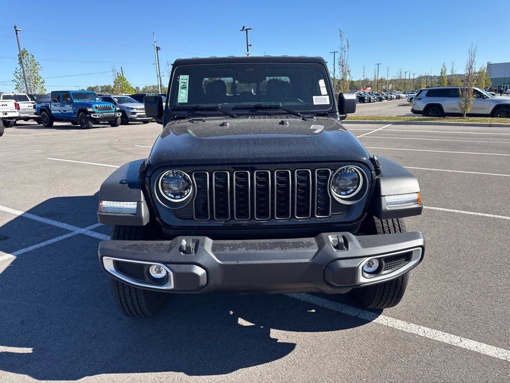 New 2026 Jeep Gladiator Sport w/ Dual Top Group AWD/4WD image 2