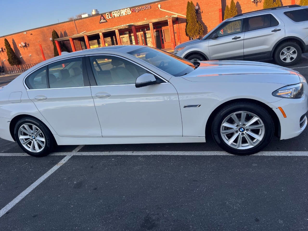 Used 2014 BMW 528i xDrive Sedan AWD/4WD image 12