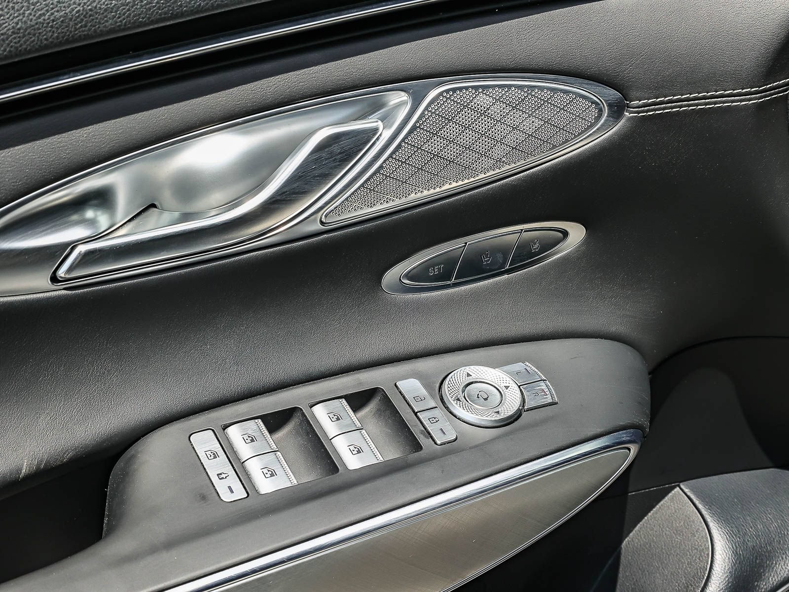 Used 2023 Genesis Electrified GV70 AWD/4WD image 22