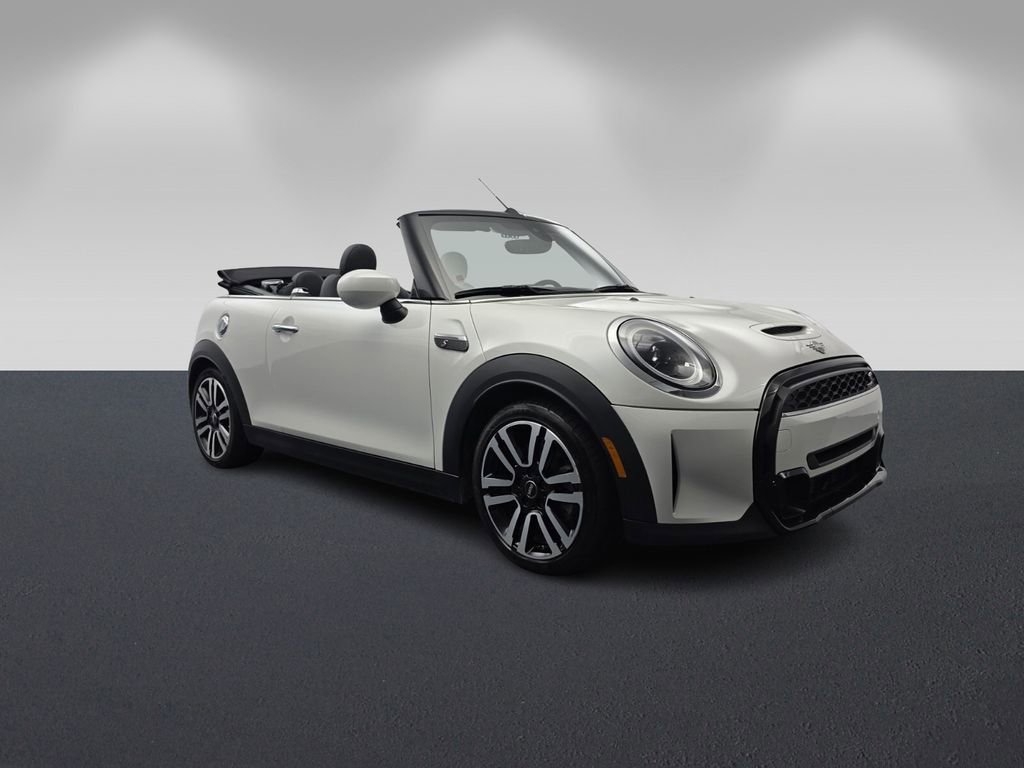 Used 2023 MINI Cooper S image 1