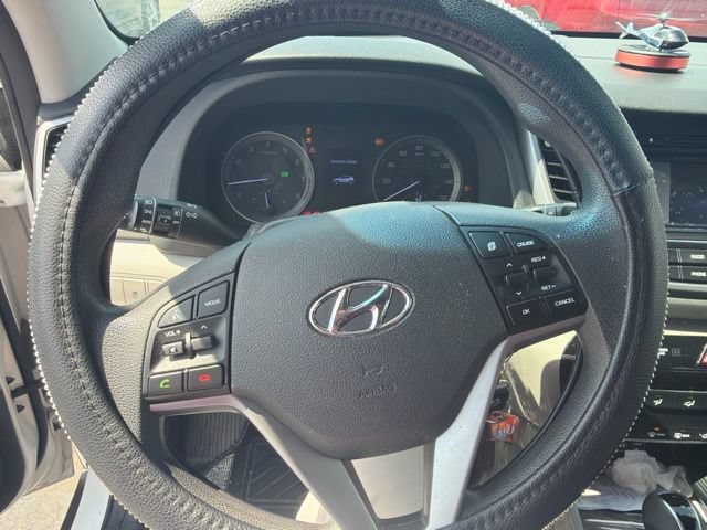 Used 2017 Hyundai Tucson SE w/ SE Popular Package 02 FWD image 10