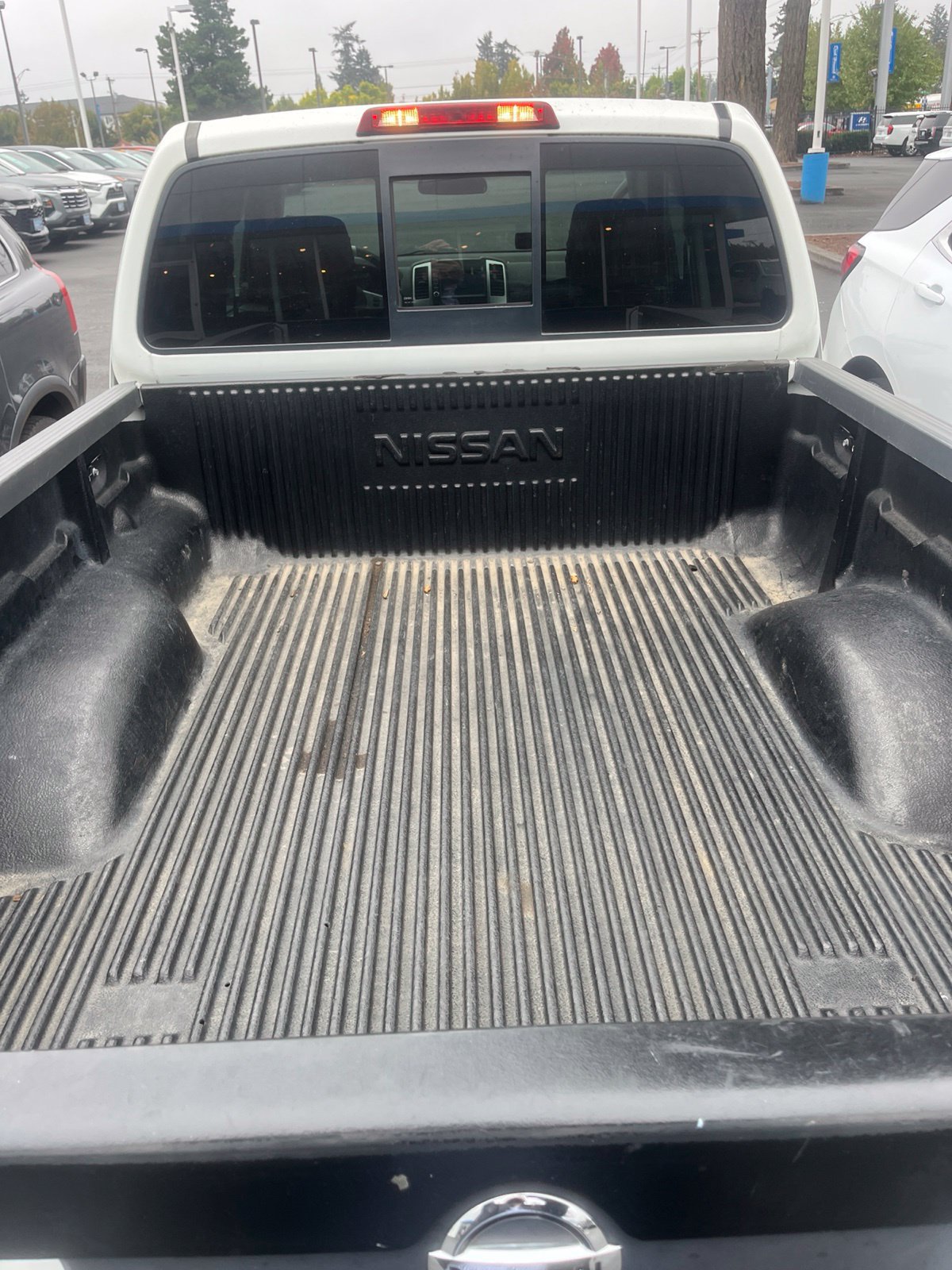 Used 2019 Nissan Frontier SV AWD/4WD image 5