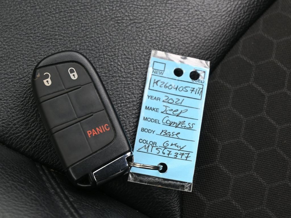 Used 2021 Jeep Compass Latitude image 25