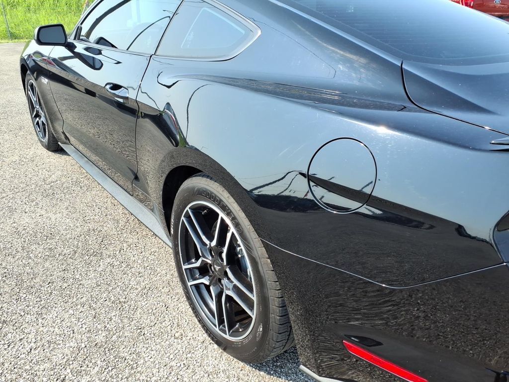 Used 2022 Ford Mustang GT w/ Equipment Group 301A RWD image 14