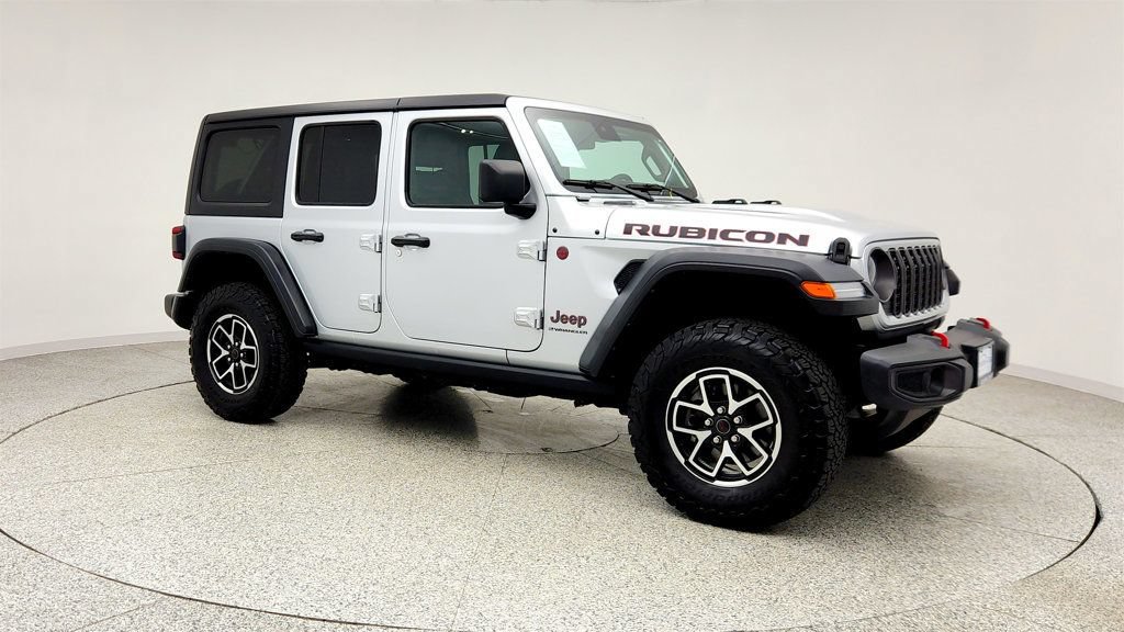 Used 2024 Jeep Wrangler Unlimited Rubicon w/ Convenience Group AWD/4WD image 3