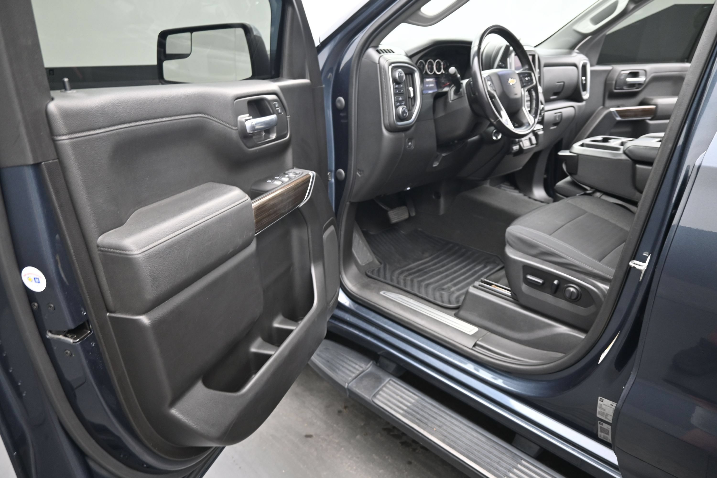 Used 2021 Chevrolet Silverado 1500 LT w/ All Star Edition Plus AWD/4WD image 15