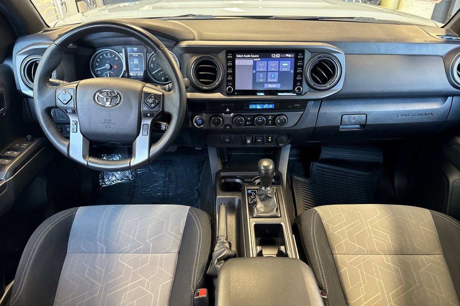 Used 2023 Toyota Tacoma TRD Sport w/ Black Out Package (TMS) AWD/4WD image 18