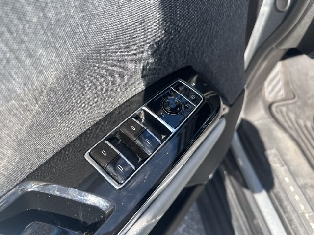 Certified 2026 Cadillac Escalade Platinum Sport w/ LPO, ONYX Package AWD/4WD image 11