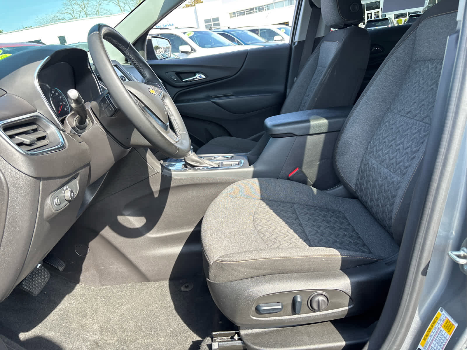 Certified 2024 Chevrolet Equinox LT w/ LPO, Floor Liner Package FWD image 9
