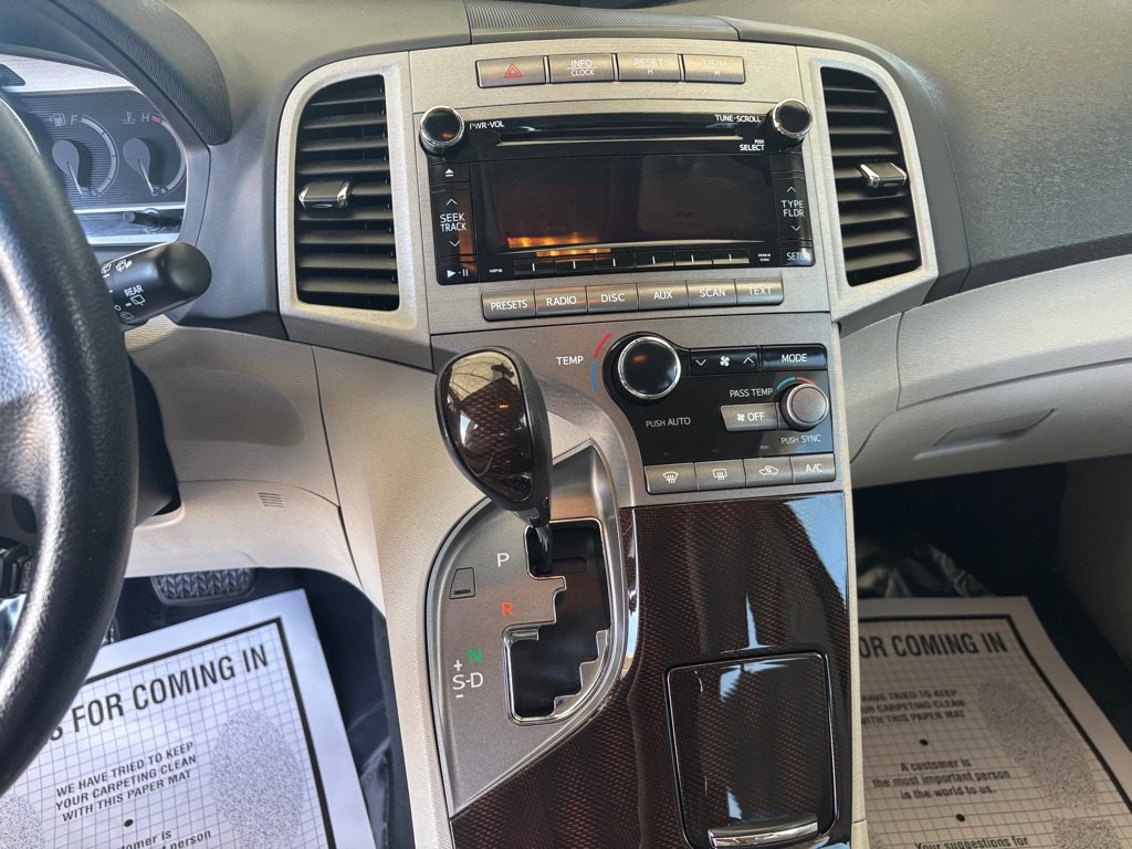 Used 2011 Toyota Venza FWD image 11