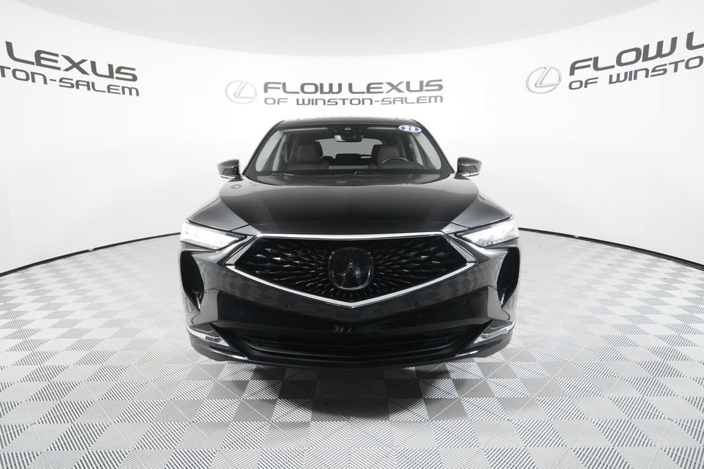 Used 2023 Acura MDX SH-AWD w/ Technology Package image 2