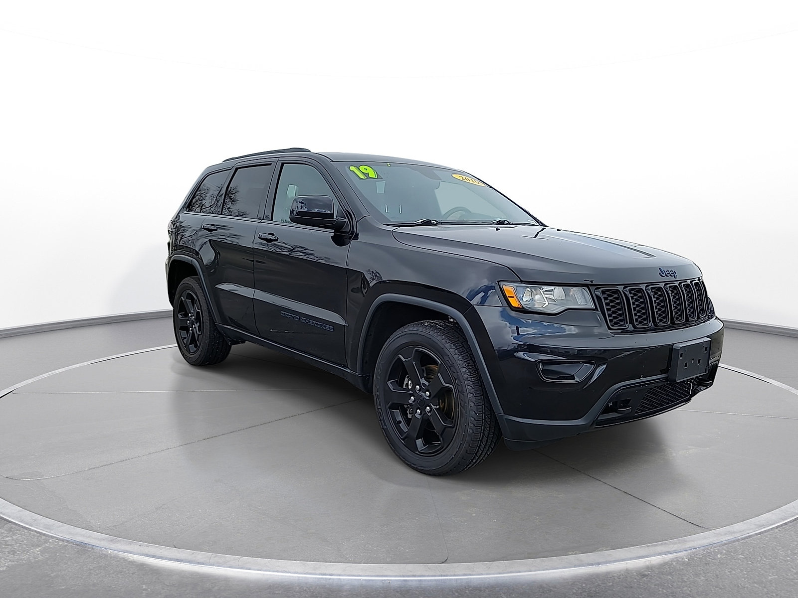 Used 2019 Jeep Grand Cherokee Laredo AWD/4WD video 2