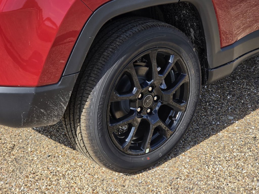 New 2027 Jeep Compass Latitude AWD/4WD image 7