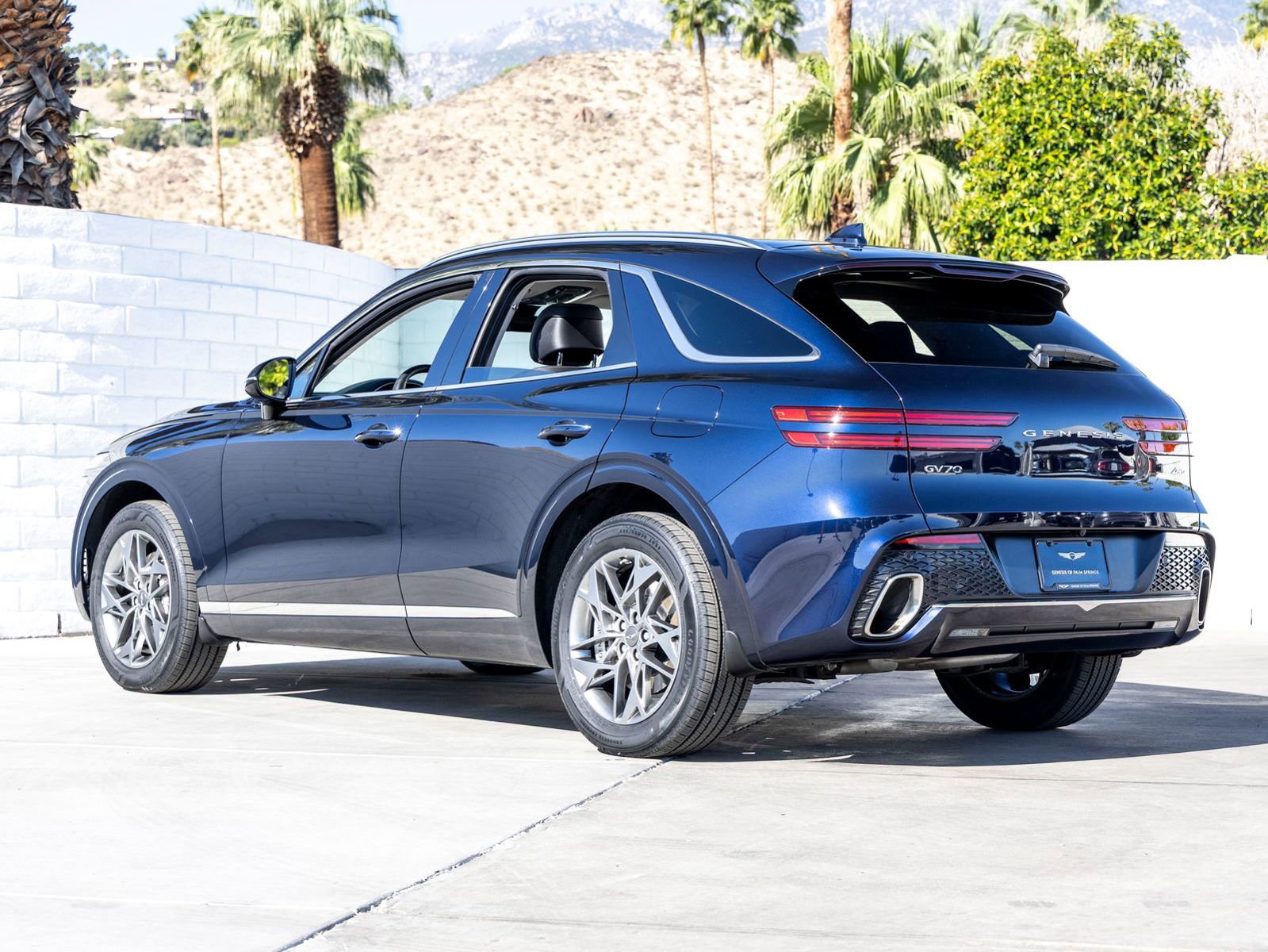 Used 2023 Genesis GV70 2.5T w/ Select Package AWD/4WD image 7