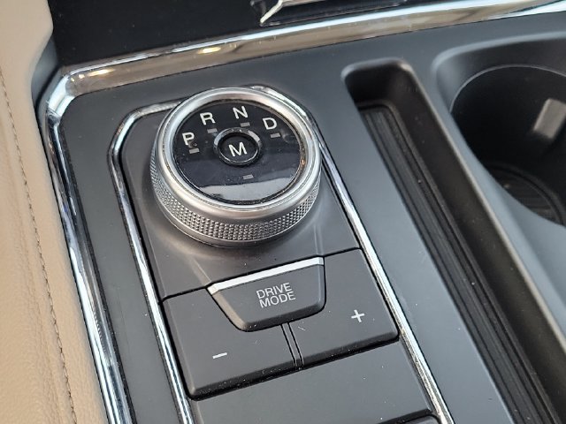 Used 2024 Ford Expedition XLT RWD image 28
