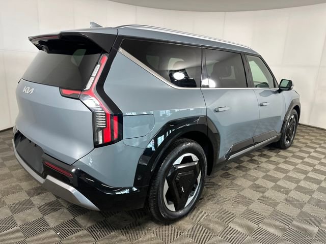 Used 2024 Kia EV9 Land image 3
