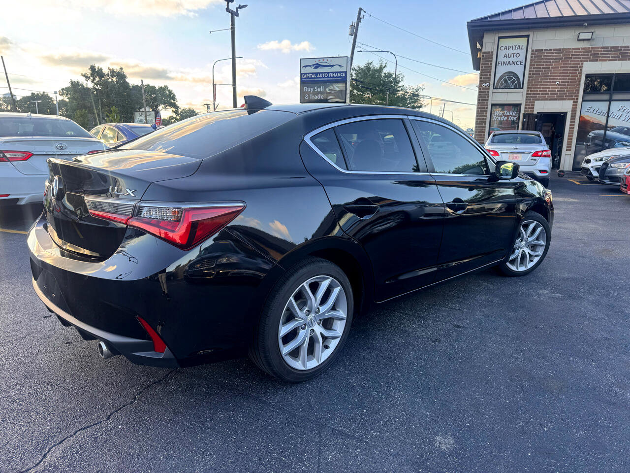 Used 2020 Acura ILX image 4