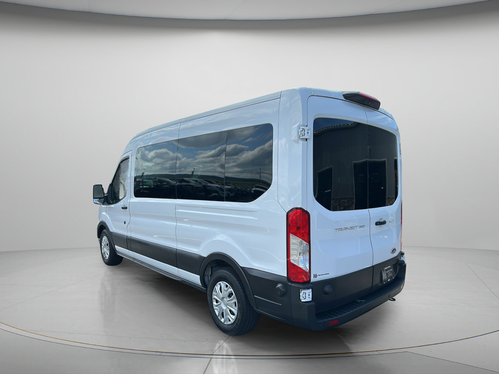 Used 2024 Ford Transit 350 XLT RWD image 5